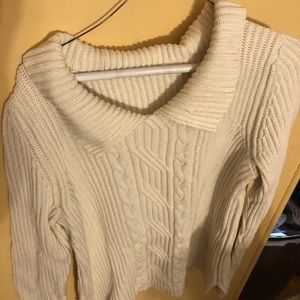 White sweater with collar